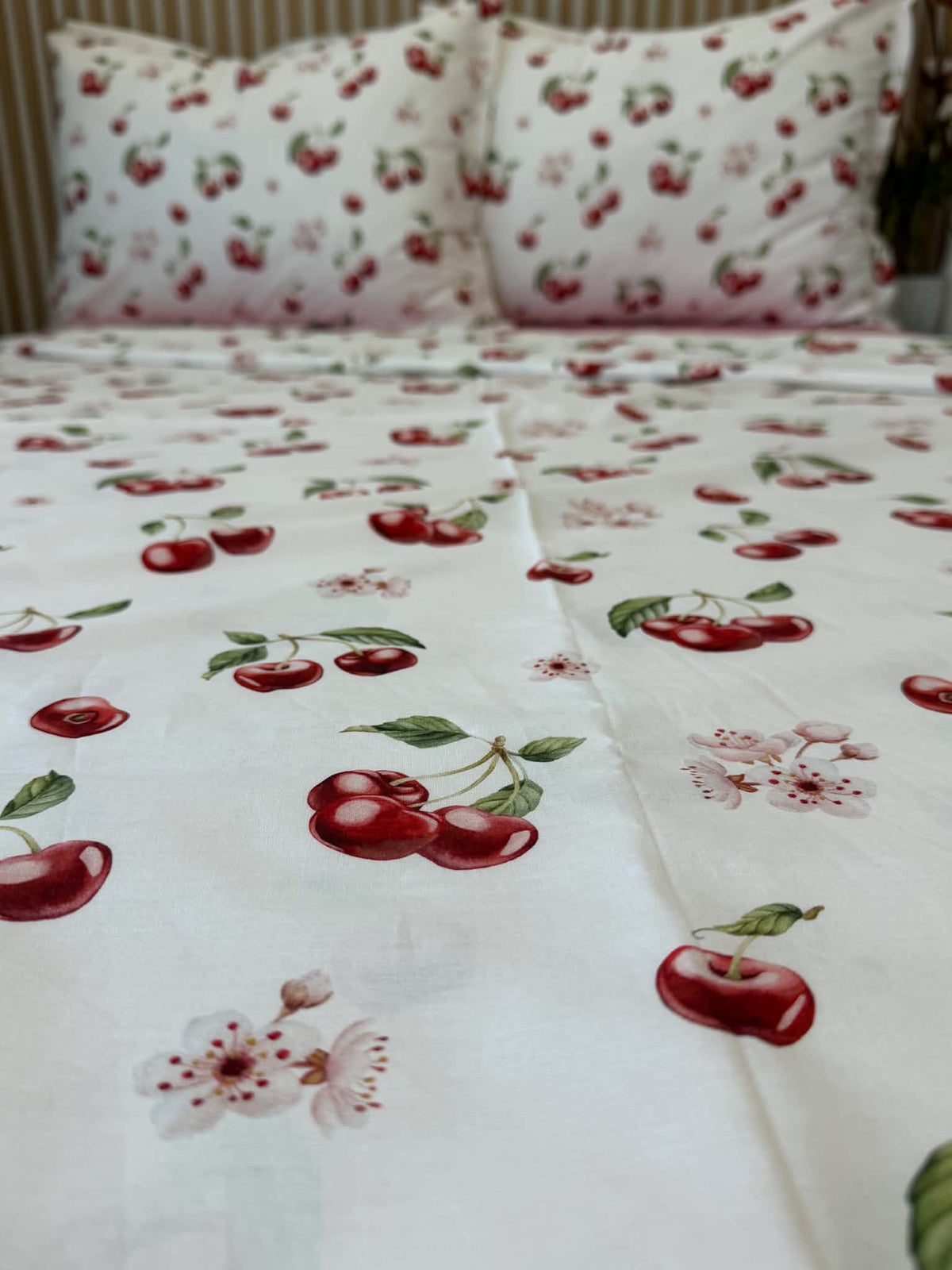 Спален комплект- Cherry